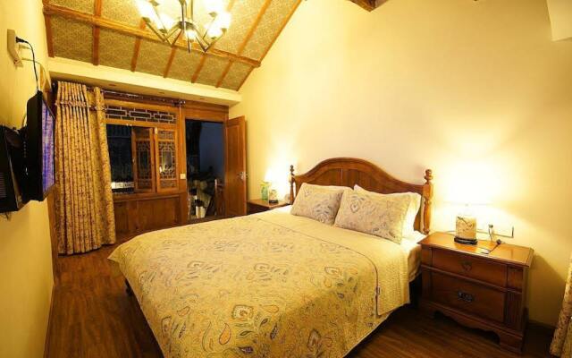 Ivys' Family Inn