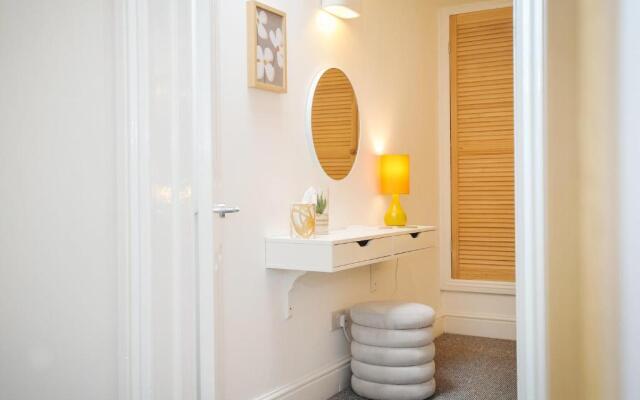 Victoria Apartment 3