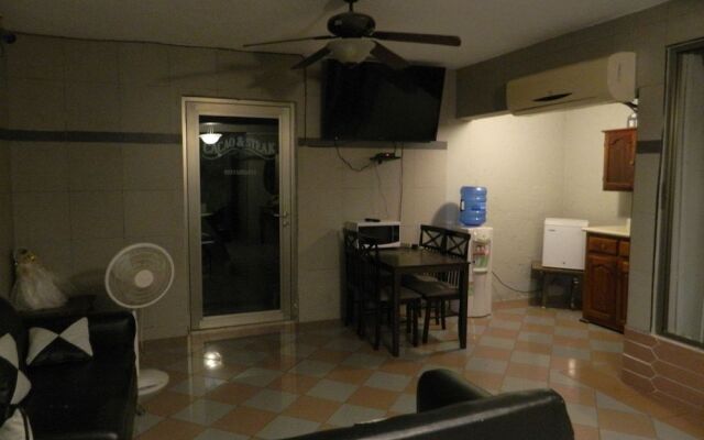 Hotel Revolucion
