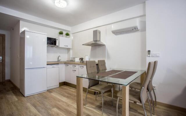 Apartment near City of Arts 2