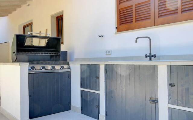 Villa - 4 Bedrooms with Pool and WiFi - 107785