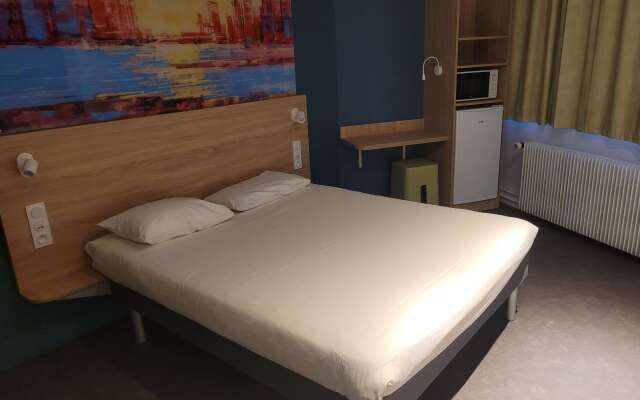 Kyriad Direct Lyon Nord - Dardilly