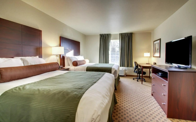 Cobblestone Hotel & Suites - Salem