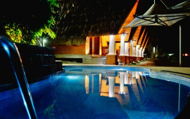 Avasta Resort & Spa