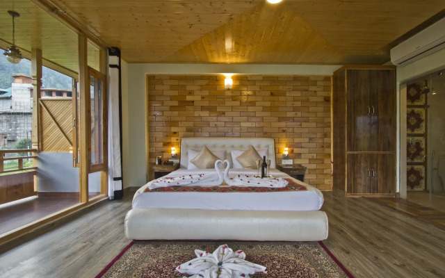 Snow Flakes Resort And Spa Centrally Heated Luxury Resort