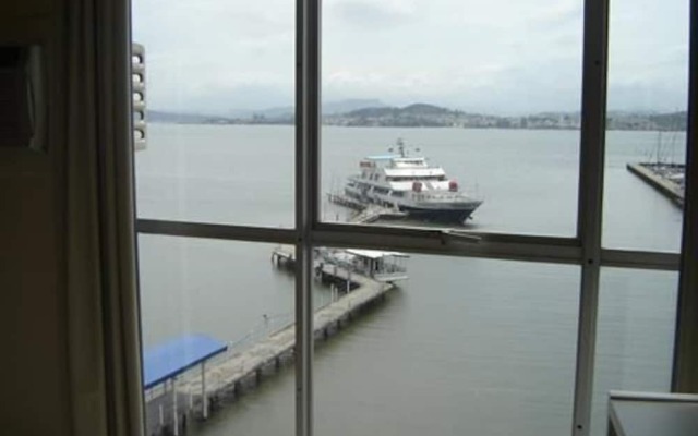 Hotel Veleiros