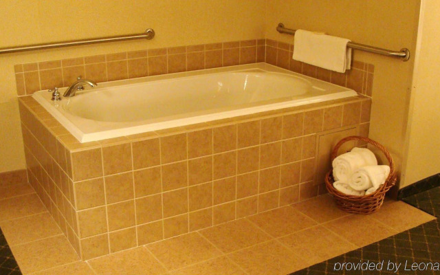 Holiday Inn Express Lebanon by IHG