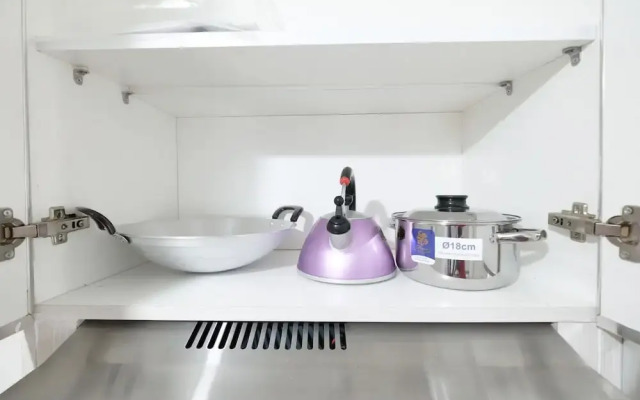 Direct Access to The Mall 2BR Bassura City Apartment