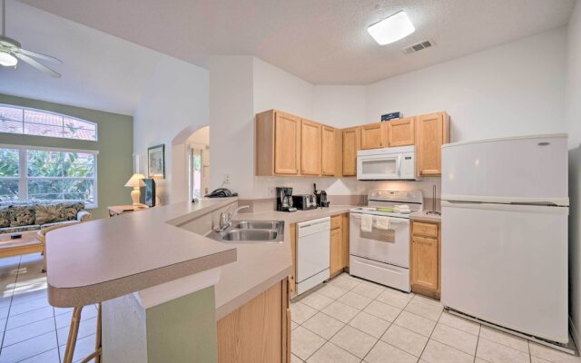 Bright Kissimmee Townhome Near Disney World!