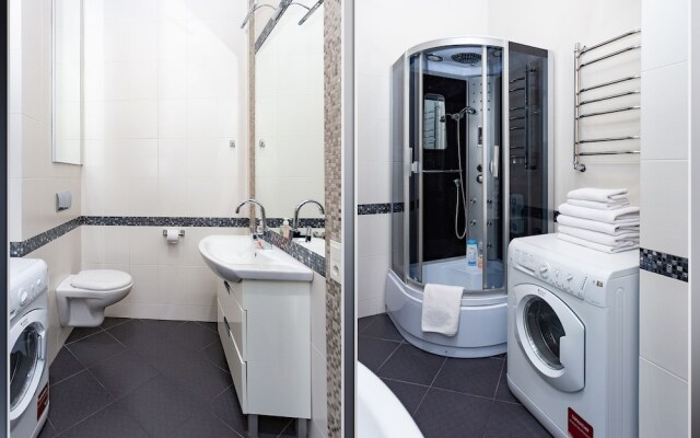 MinskLux Apartments 2 bedrooms on Nezavisimosti ave. 16