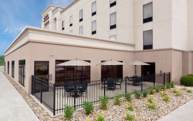 Hampton Inn & Suites Grove City