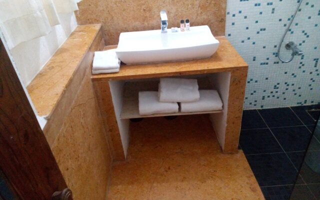 Pirache Art Hotel & Spa