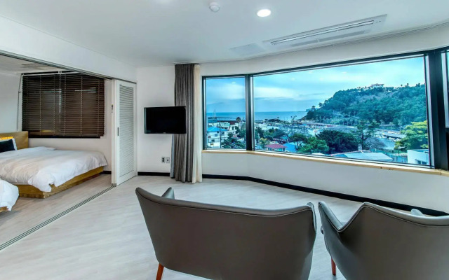 Nine Boutique Hotel