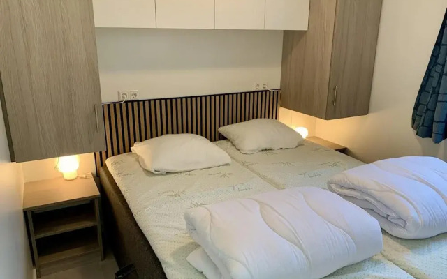 Modern Chalet With Terrace, Veranda