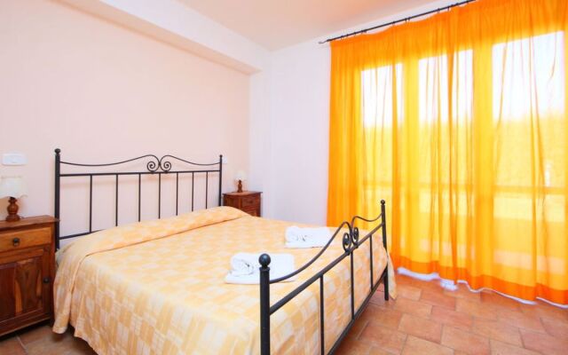 House Oak Pitigliano 16711