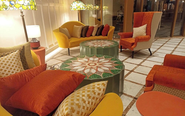 2 Bedrooms Apartment In Sunset Town