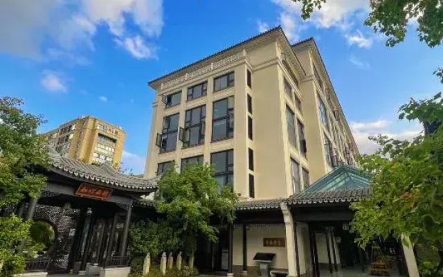 Laiyin Lake Loft Homestay (Changzhi Island Branch)