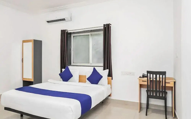 OYO 19530 SilverKey Vishrantwadi