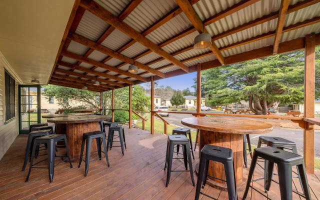 Giants Table and Cottages