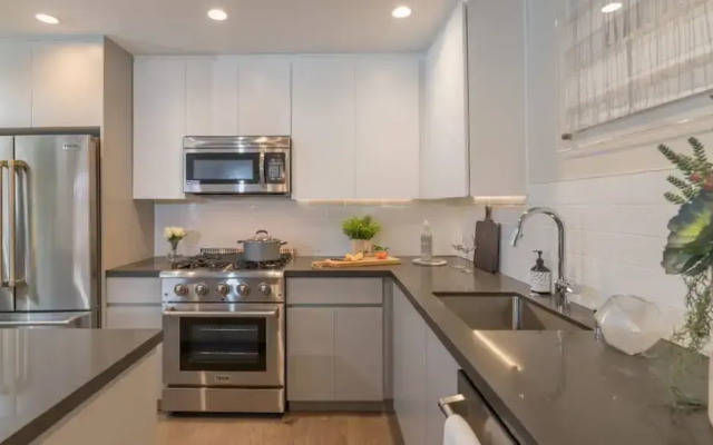 Sharon Green Condominiums