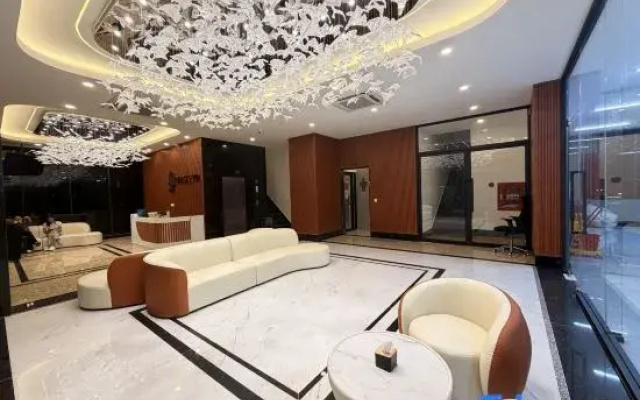 The Sky Plus Hotel