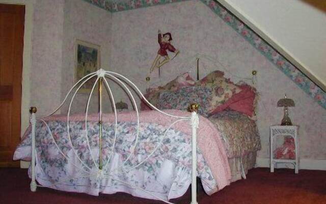 Robins Nest Bed & Breakfast