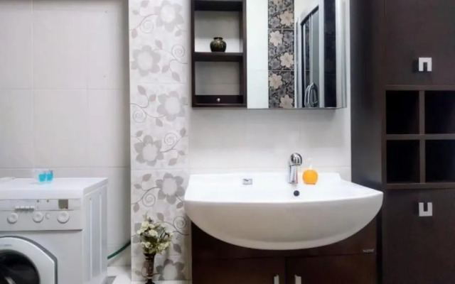 Прекрасная квартира в г. Алматы вдоль набережной