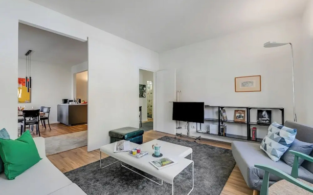 Elegant Apartment