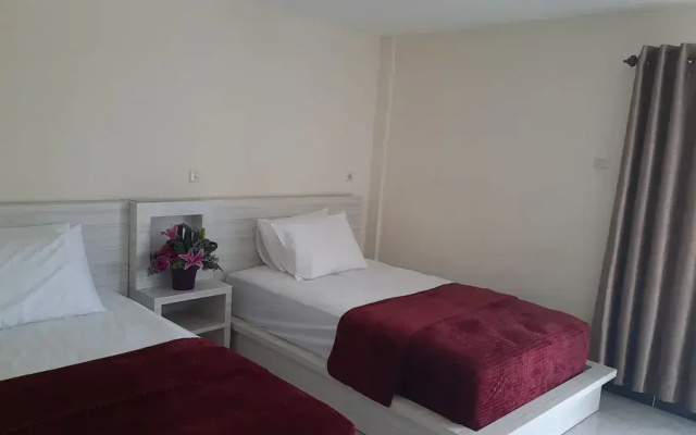 Granada Inn Palu