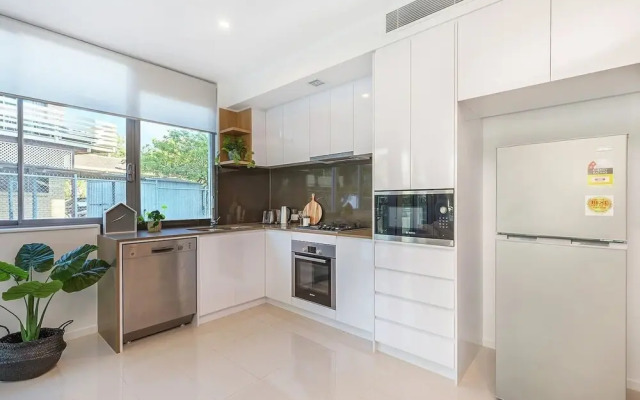 Best Location South Brisbane Comfy 2bed2bath Qsb032