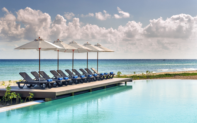 Ocean Riviera Paradise Resort