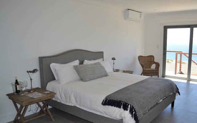 Oceans Drift Guest House - Adults Only