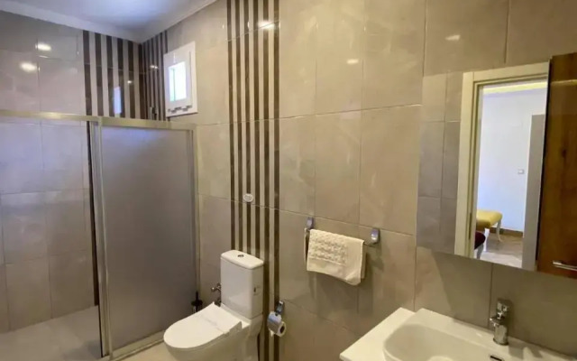 Yalçın Hotel
