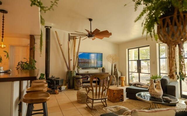 Desert WAY Ranch Oasis Hideaway