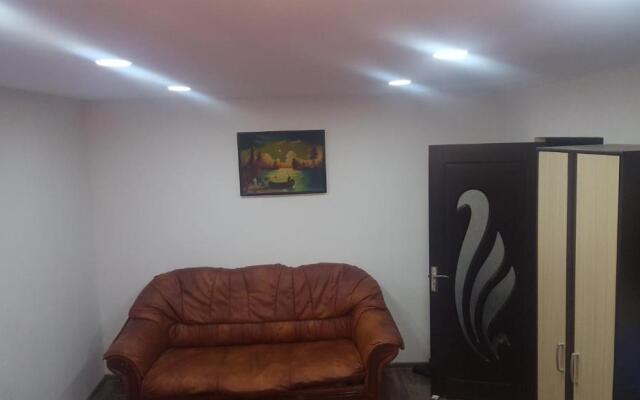 Apartament Cosmin Strada Rozelor Etaj 4