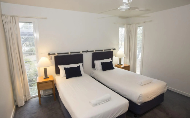 Couran Cove Island Resort – Guest Rooms – Gold Coast
