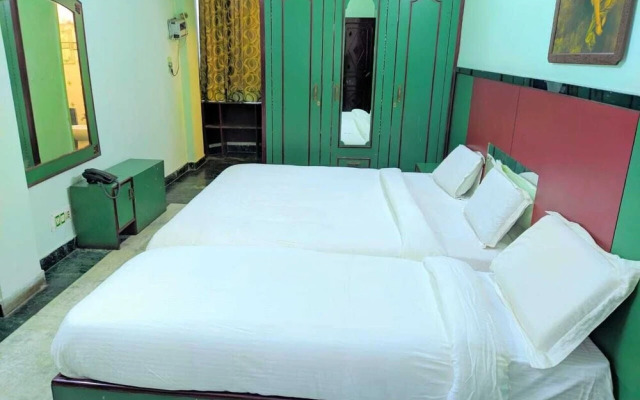 Hotel Green Palace