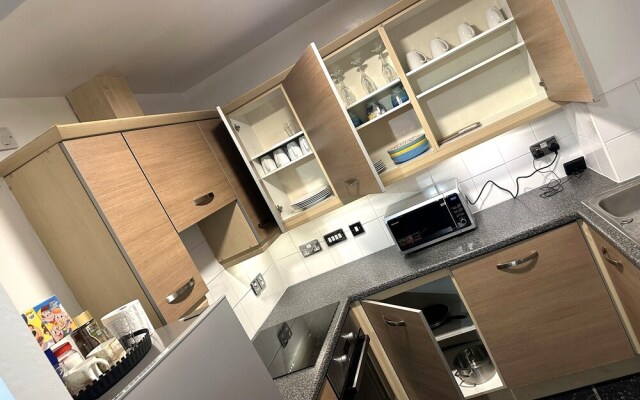 Aquavilla En-suite Apartment Near City Center