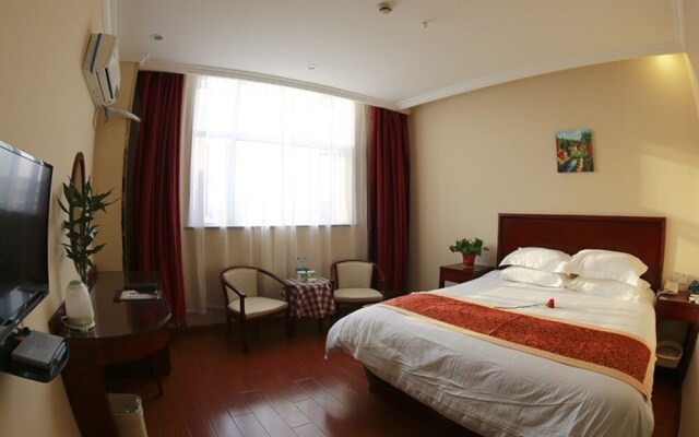 GreenTree Inn Huaian North Chengde Road Sakura Park Phoenix Palace Hot