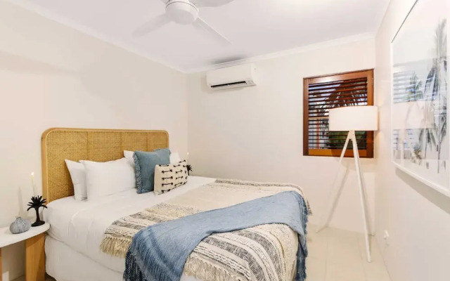 Melaleuca Hideaway - Beach Pool Free Parking