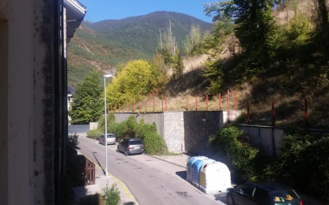 Apartamentos Valle De Tena 3000