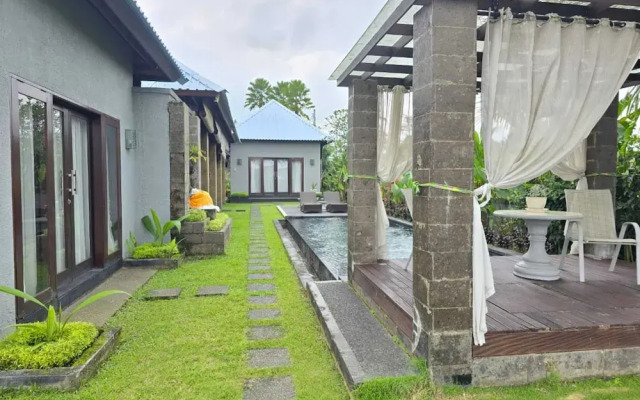 Belvilla Bunga Matahari Ceking Rice Terrace