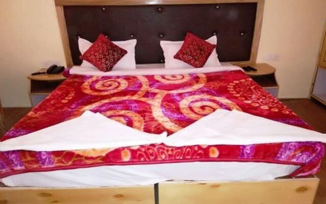 Hotel Khakshal Chubi