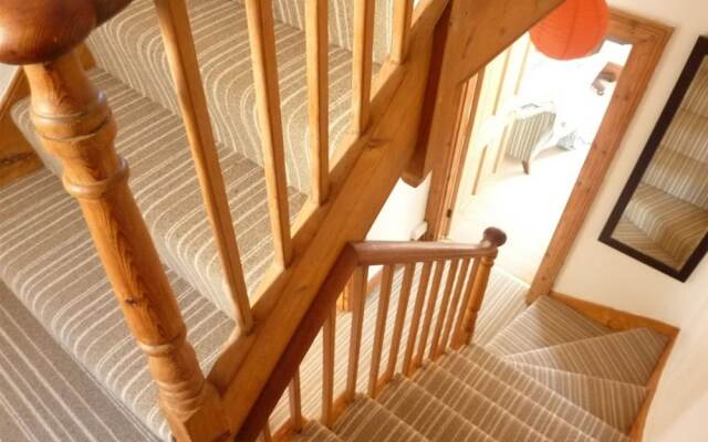 Quaint Apartment in Dartmouth With Private Garden