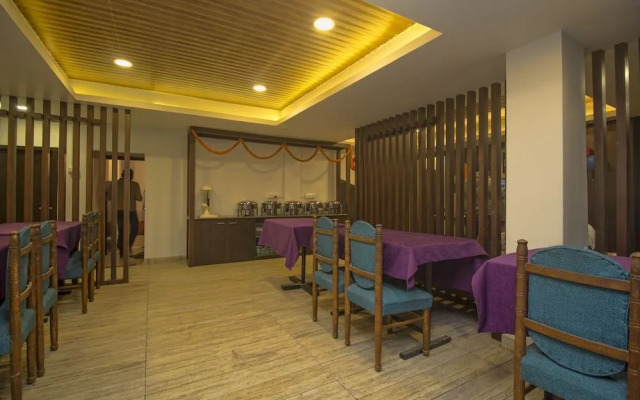 Silver Wood By OYO Rooms