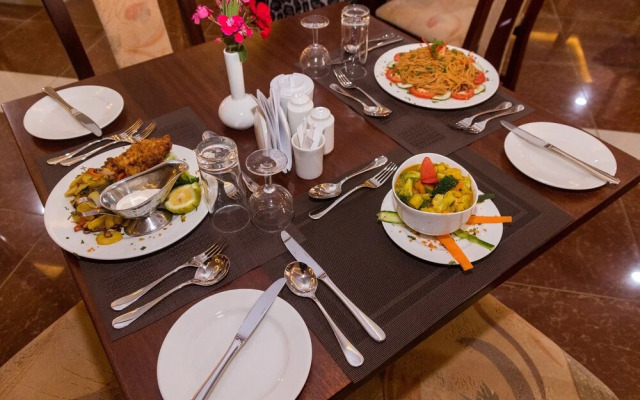 Maxland Hotel Juja