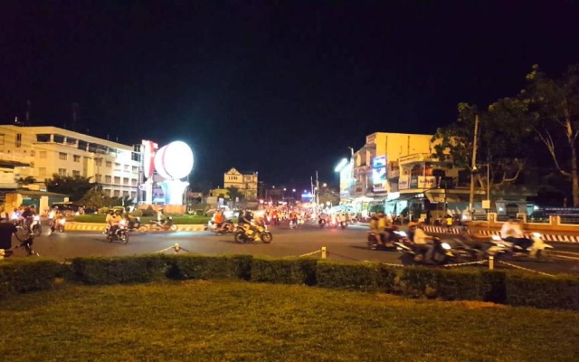 Lan Thai Ngoc – Outside – Cao Lanh