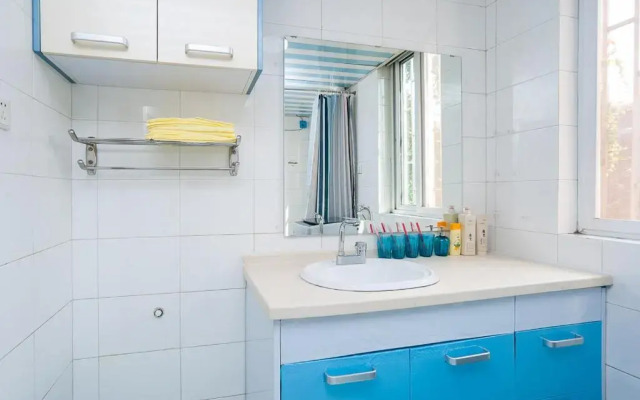 Zhengzhou Zhongyuan·Zhongyuan Wanda· Locals Apartment 00122680