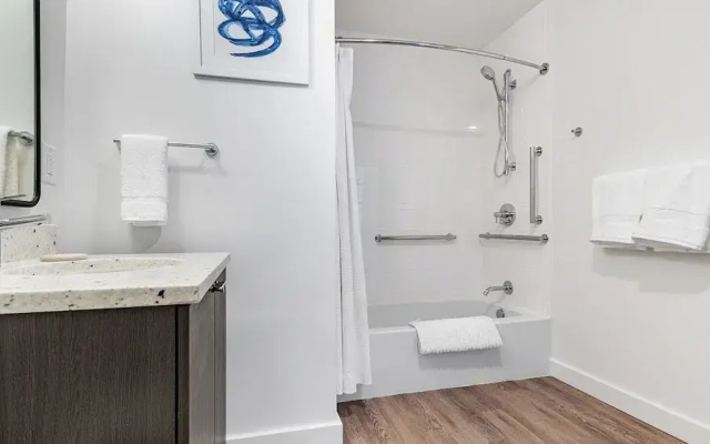 Downtown Detroit Apartments by Landing