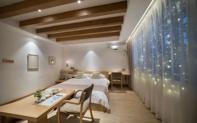 Wuyishan Ancient Street No.3 Tea Inn